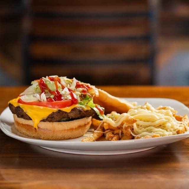 Traditional Burger Combo.