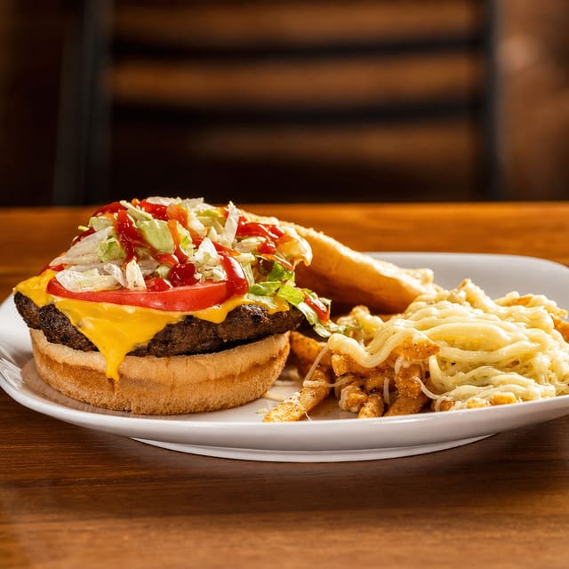 Traditional Burger Combo.